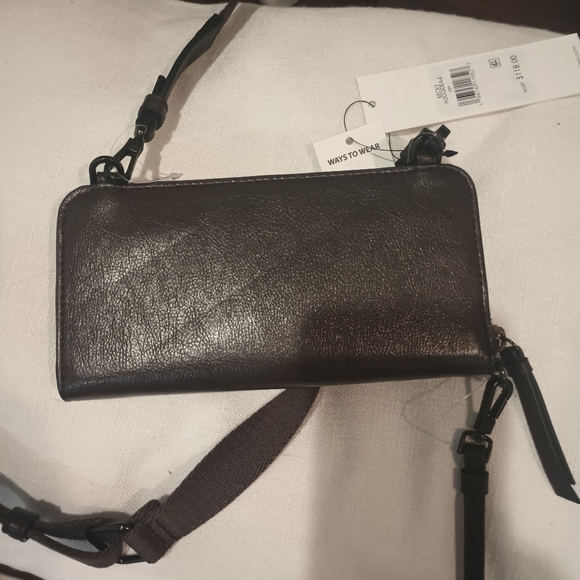 Brand new Calvin Klein Multifunctional Crossbody bag - Picture 2 of 6